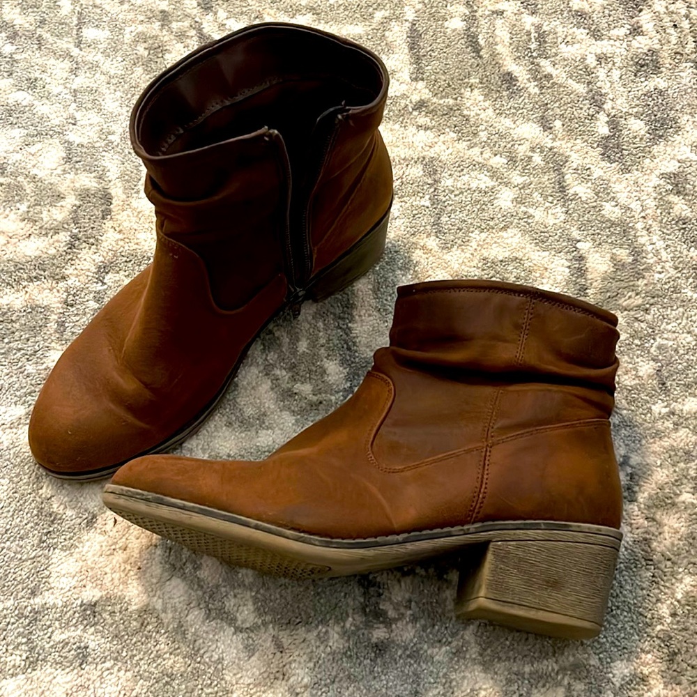 Brown boots